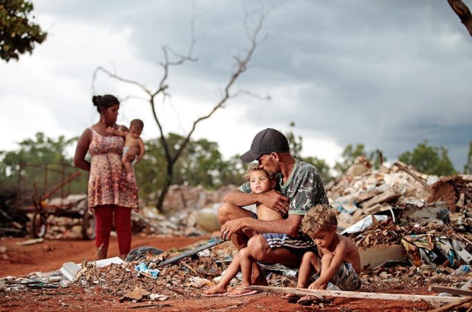 ANO NOVO, POBREZA E FUTURO