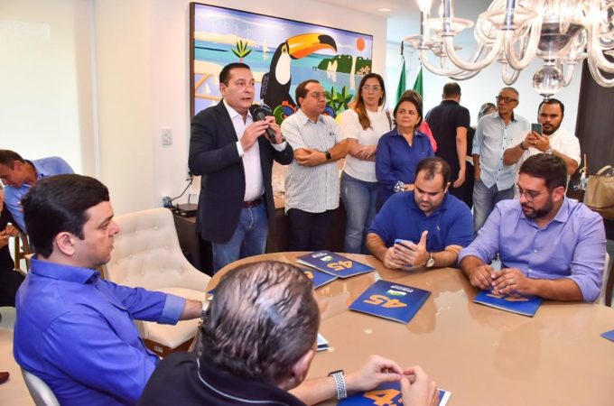 Ezequiel preside Convenção do PSDB e partido homologa candidaturas