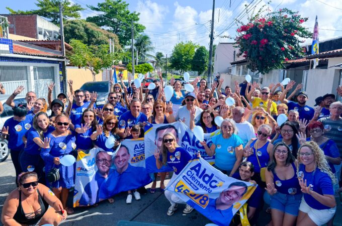 Vereador realiza   Marcha Cívica prestando contas e buscando a reeleição